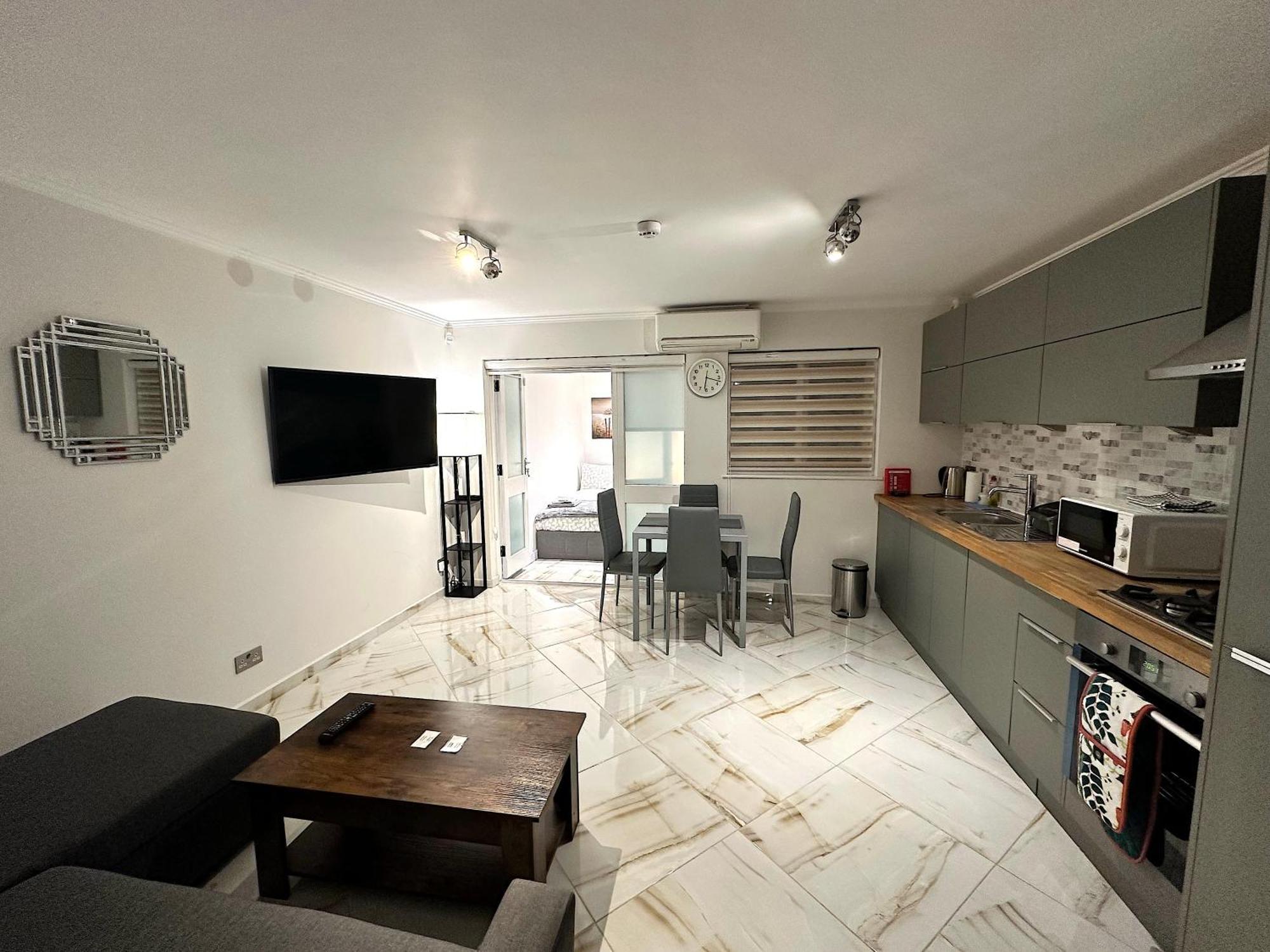 Apartamento Zone 1 *