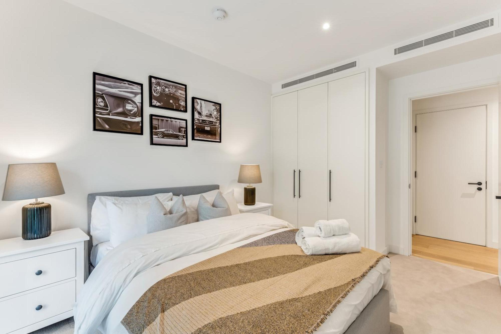 Khayat Homes - The Great Escape - 3 Bed Luxury Appartement Londen