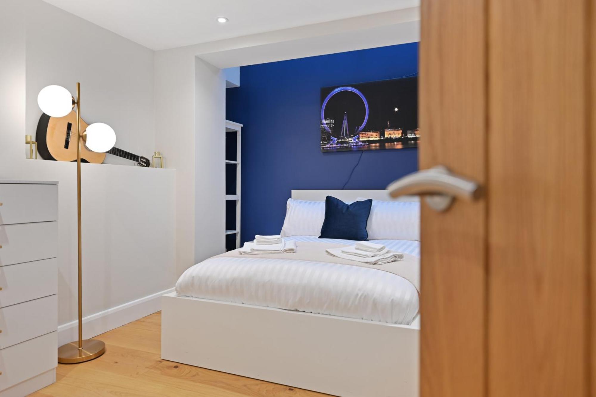 Stunning 2 Bed Basement Flat In Hammersmith Appartement Londen
