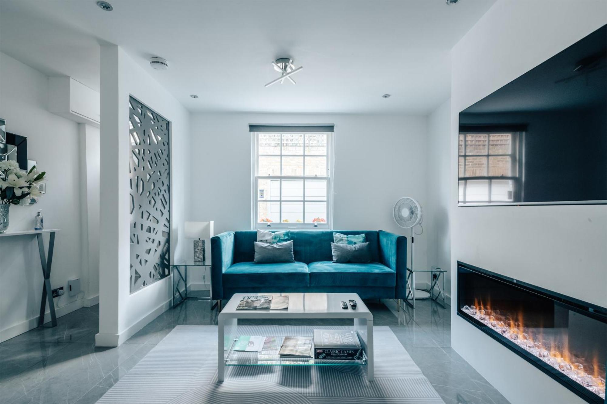 Exceptional Whole House Chelsea With Roof Terrace *
