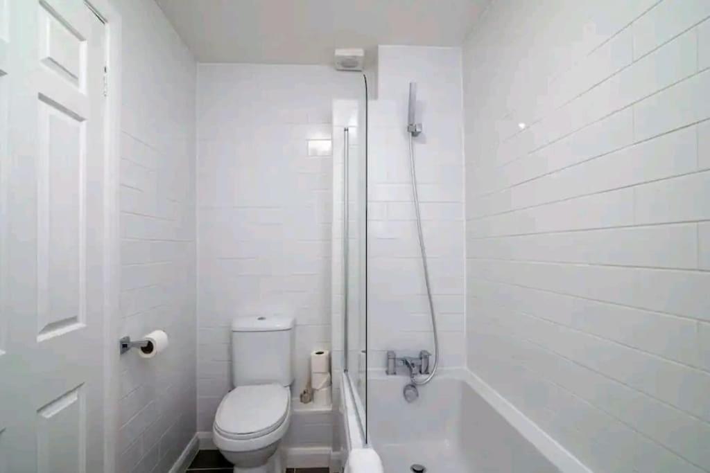 Quiet 4 Bedroom House Between Camden & Kings Cross Holiday home
