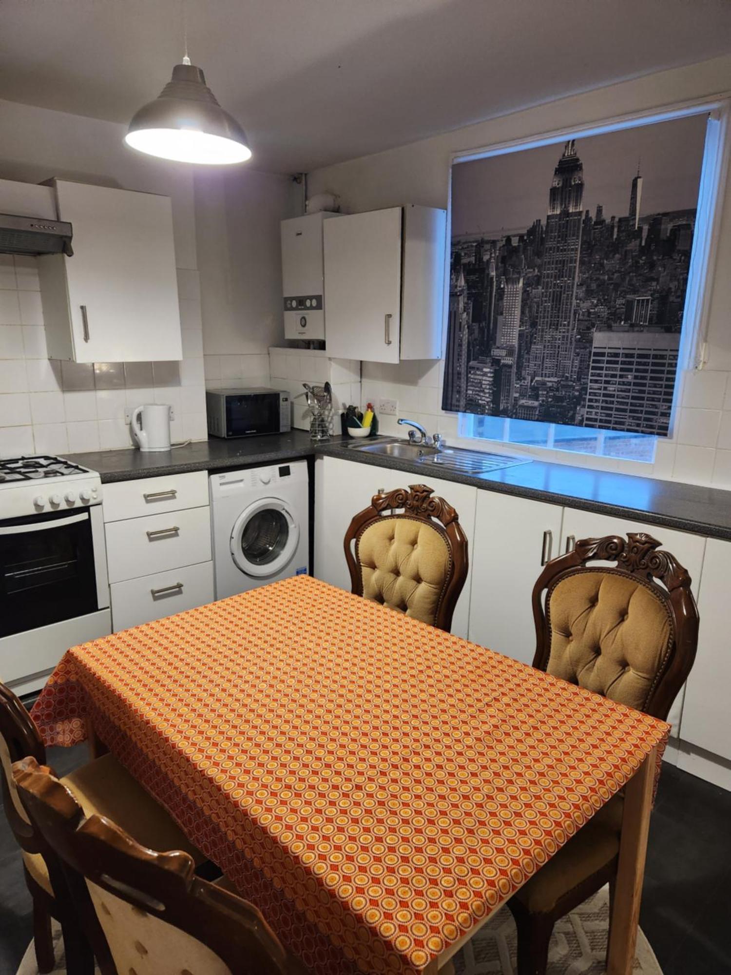 Oval Cricket Ground Walking Distance Apartment