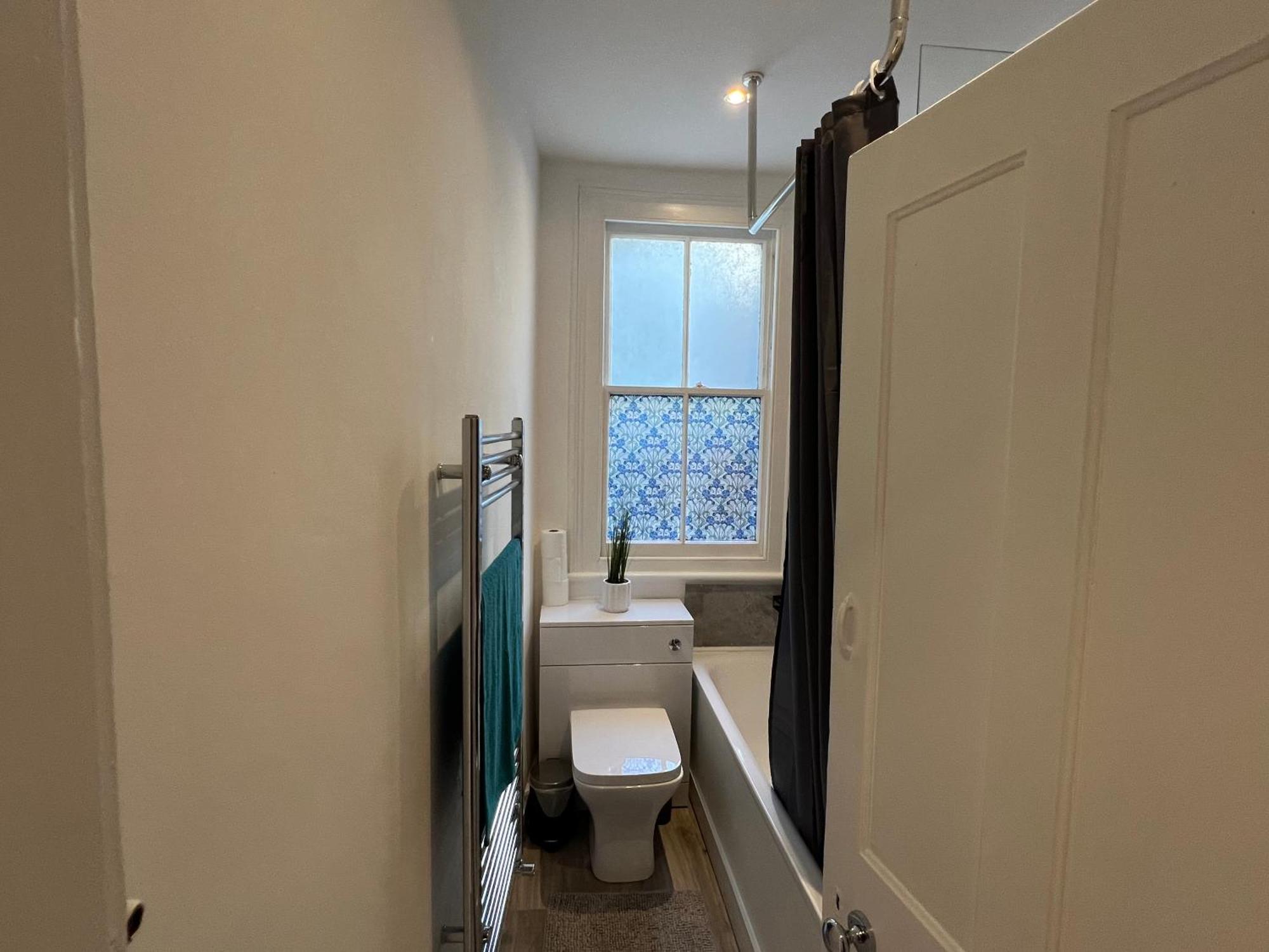 2 Bedroom Flat 10 Min Walk To Tube Appartement Londen