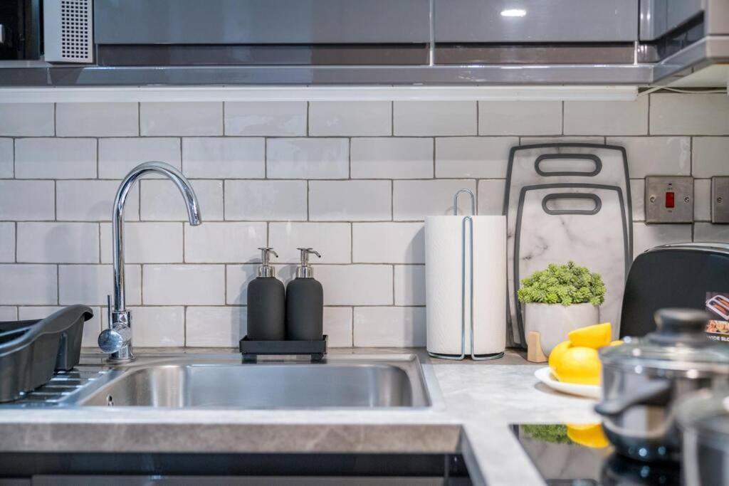 Vakantiehuis Luxury 6 Bedroom House In Star Street Londen