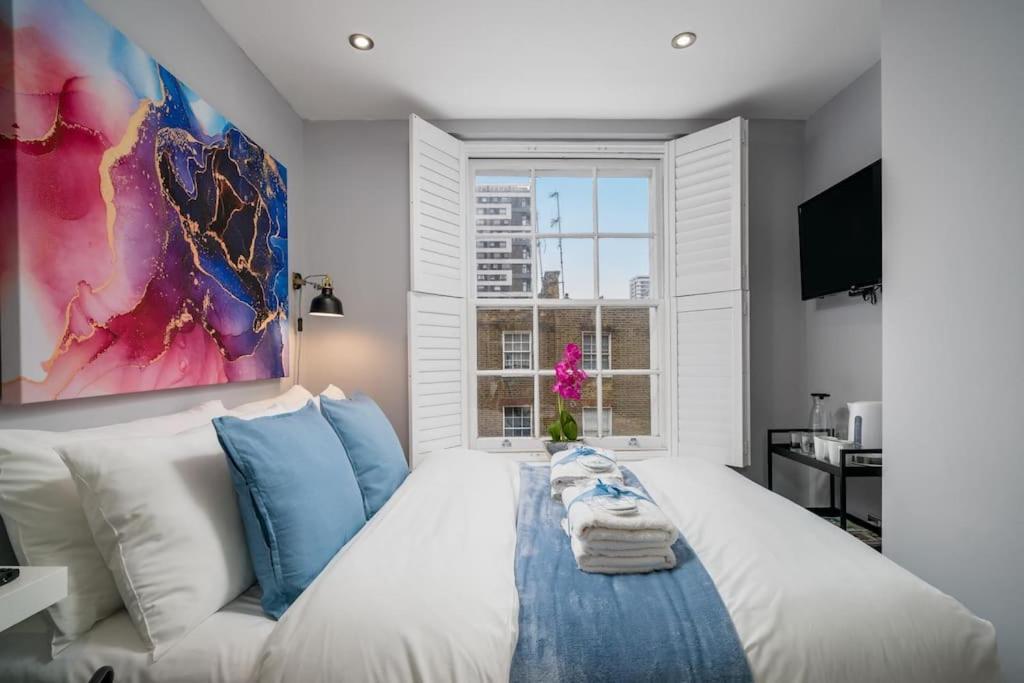 Luxury 6 Bedroom House In Star Street Londen