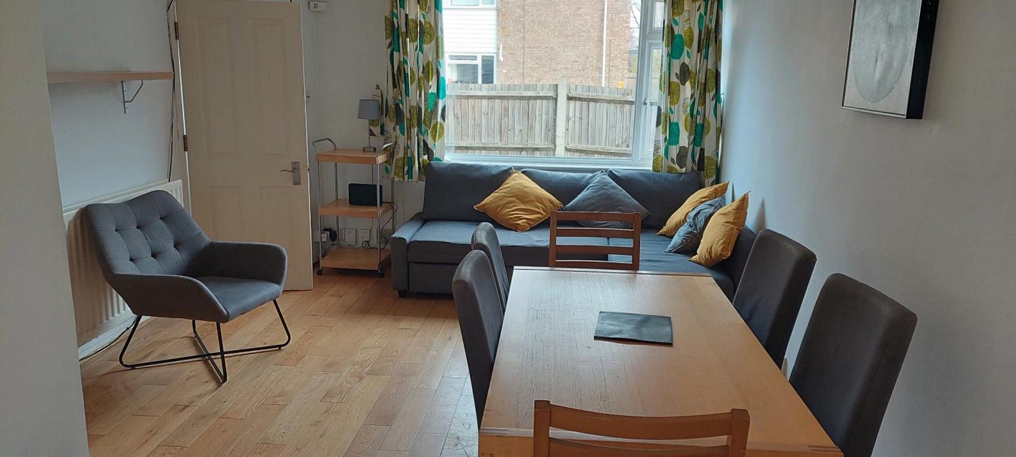 Сasa de vacaciones 3 Bedroom House Wimbledon Londres