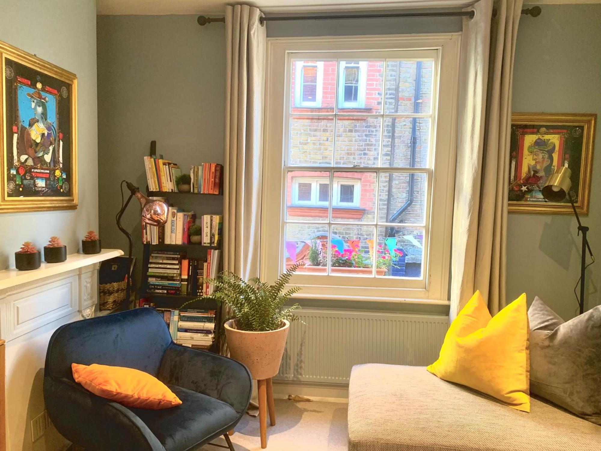 Beautiful 1 Bed Mayfair England Apartment