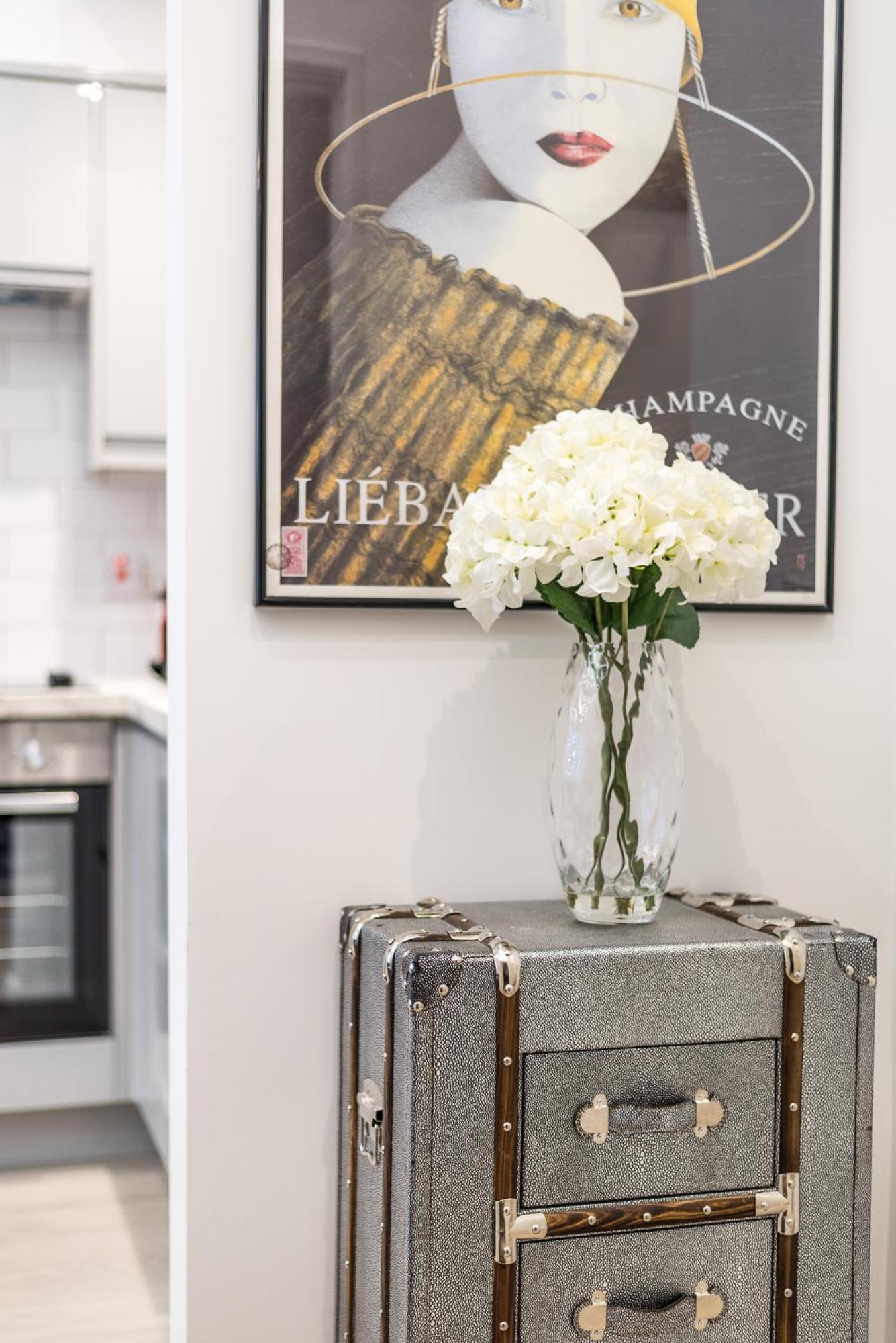Casa Italia Near Kings Road In Chelsea With Wifi & Washing Machine Apartment