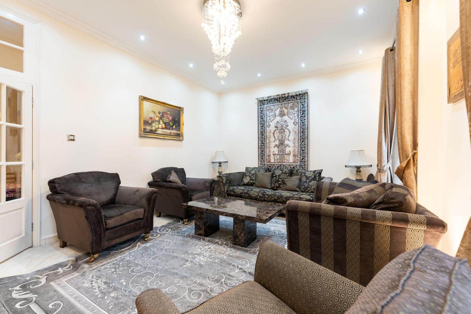 Luxury 4 Bedroom Flat In Sussex Gardens London
