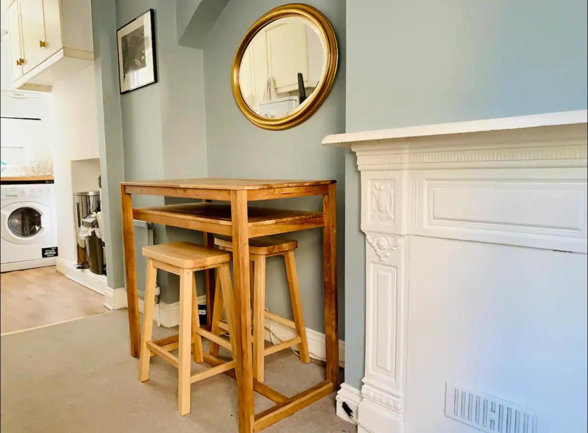 Beautiful 1 Bed Mayfair England Apartment *