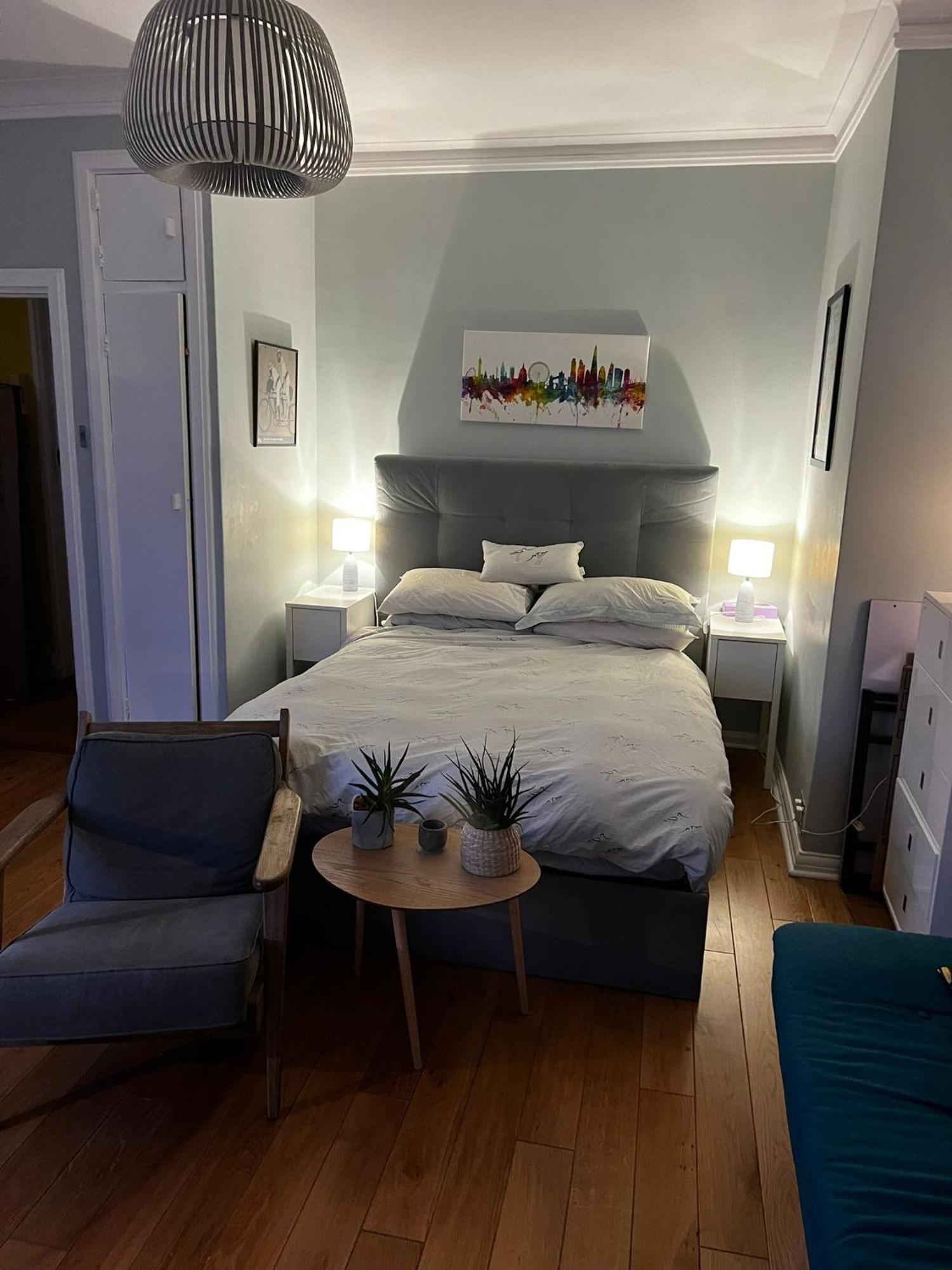 Chic 1 Bed Flat In Popular Bloomsbury Leilighet