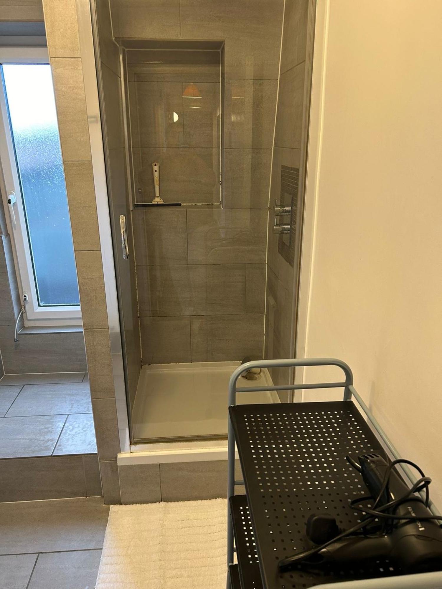 Apartment 3 Bedroom Top Floor Kensington