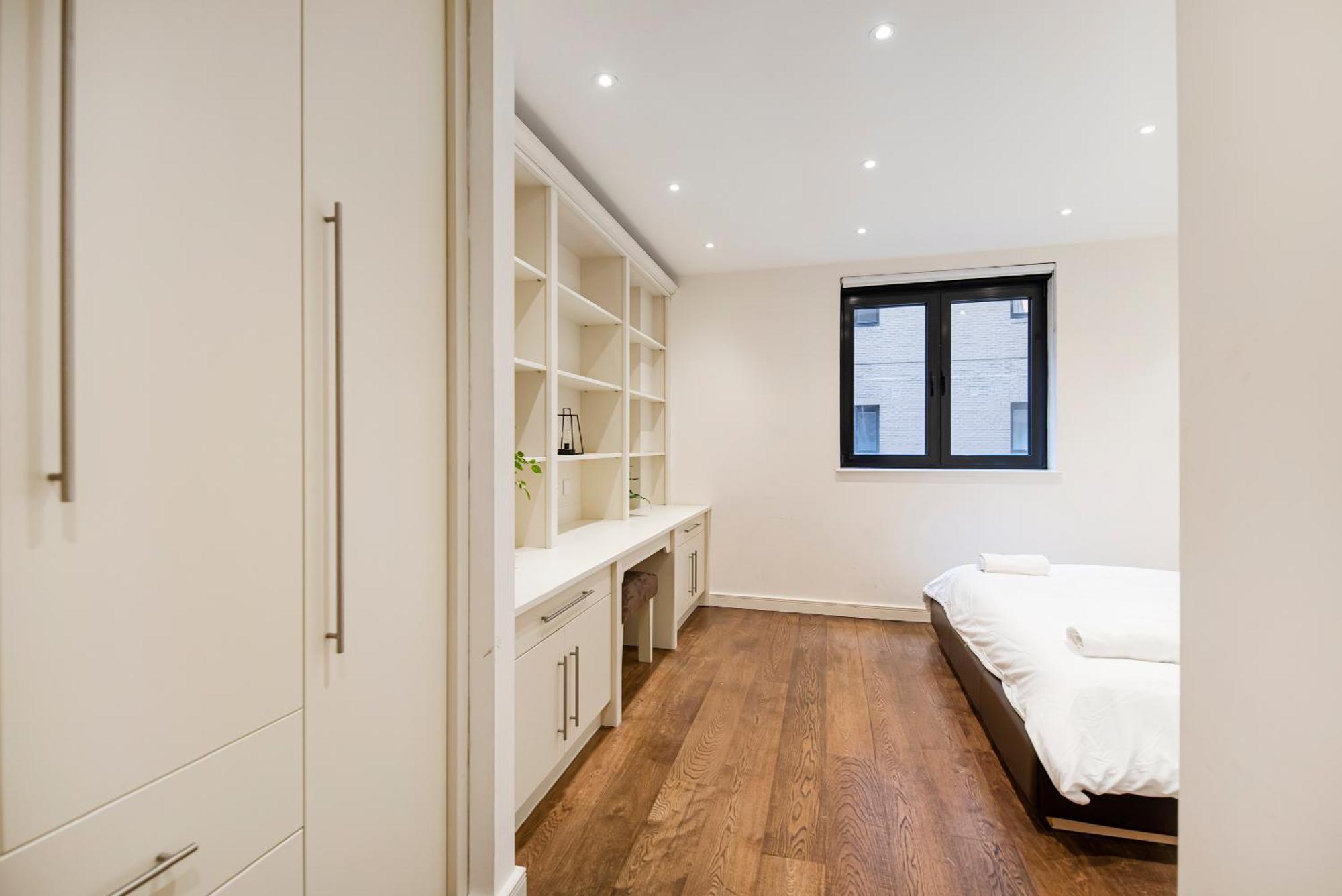 2 Bed Maissonette * London