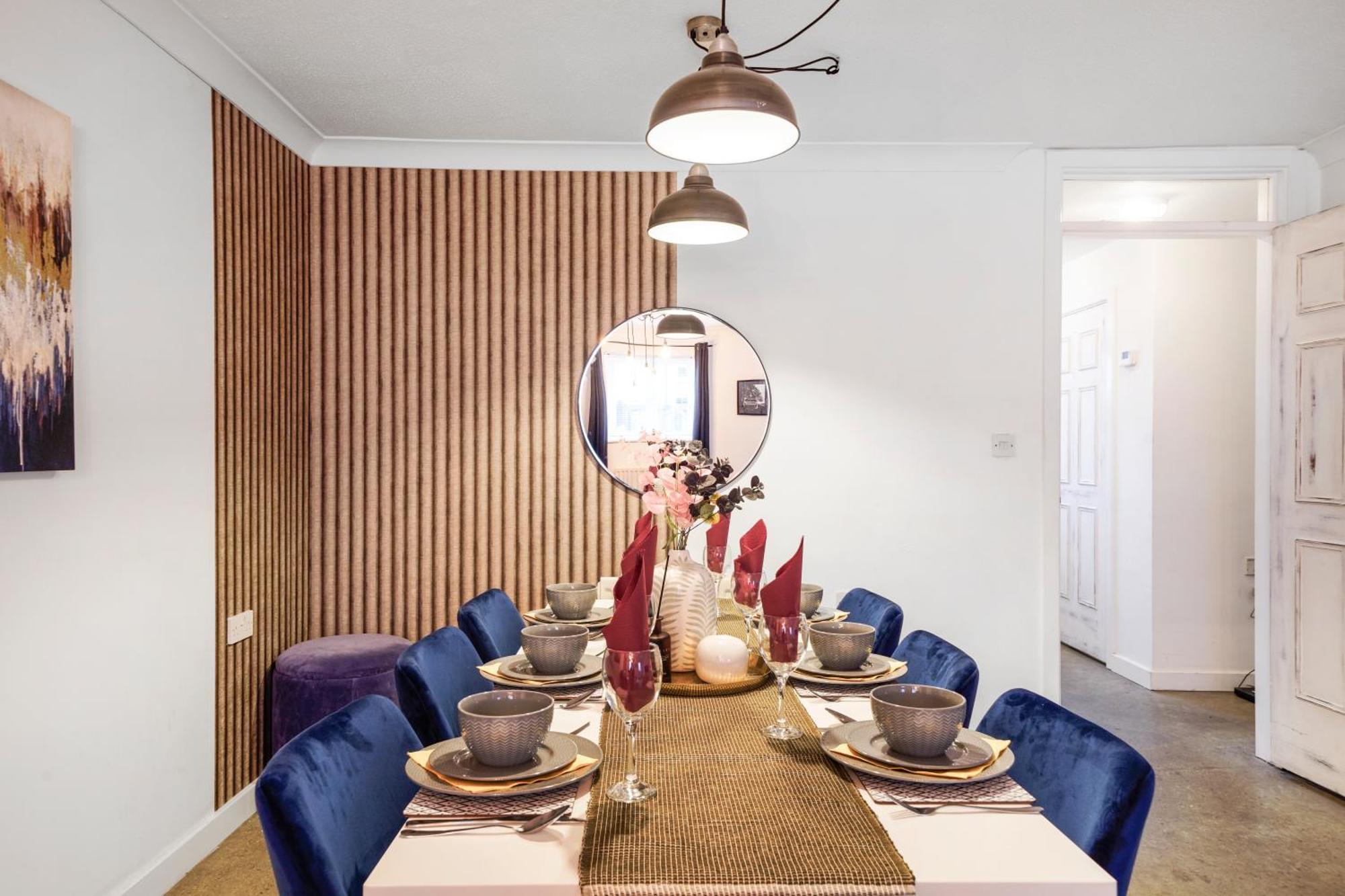 Holiday home Modern & Stylish House In - Garden