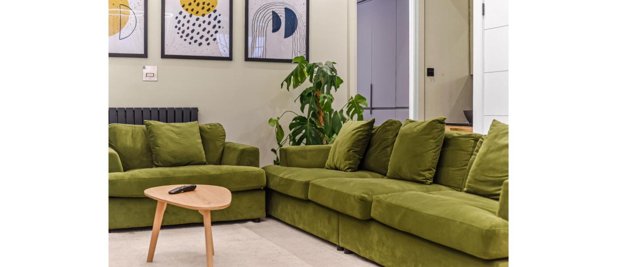 Apartment Luxury Abode: 5-bed Haven Ideal For Big Groups! *
