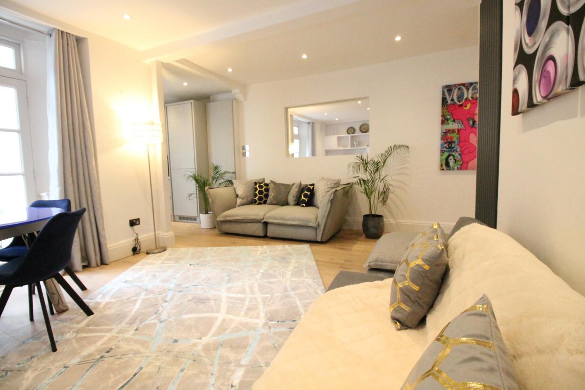 Trendy 2bedroom And 2 Bathroom Flat, Quiet Nottinghill Street Leilighet *