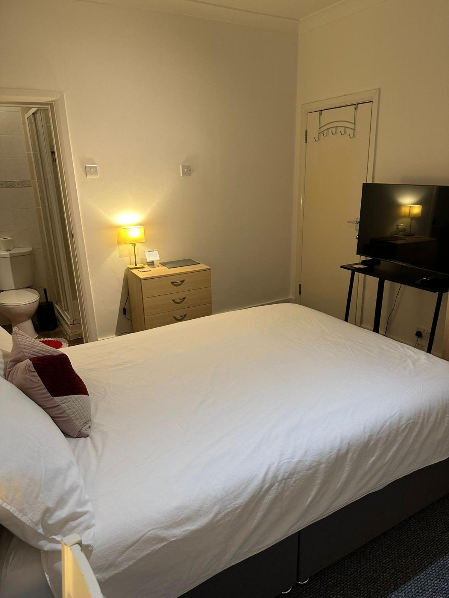 Double In Tottenham * London