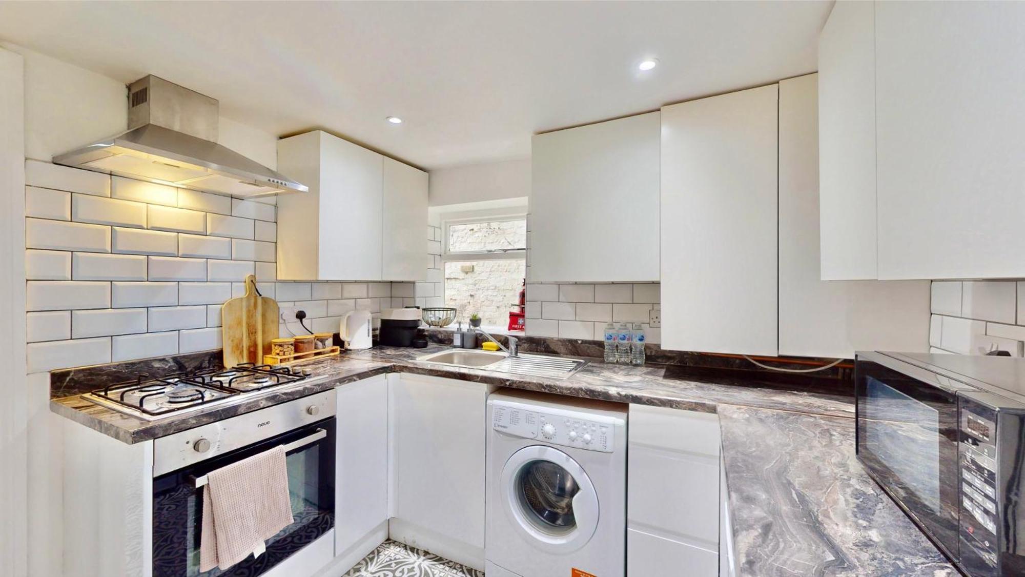 Tube & Notting Hill Nearby - Garden Flat Haven Leilighet London