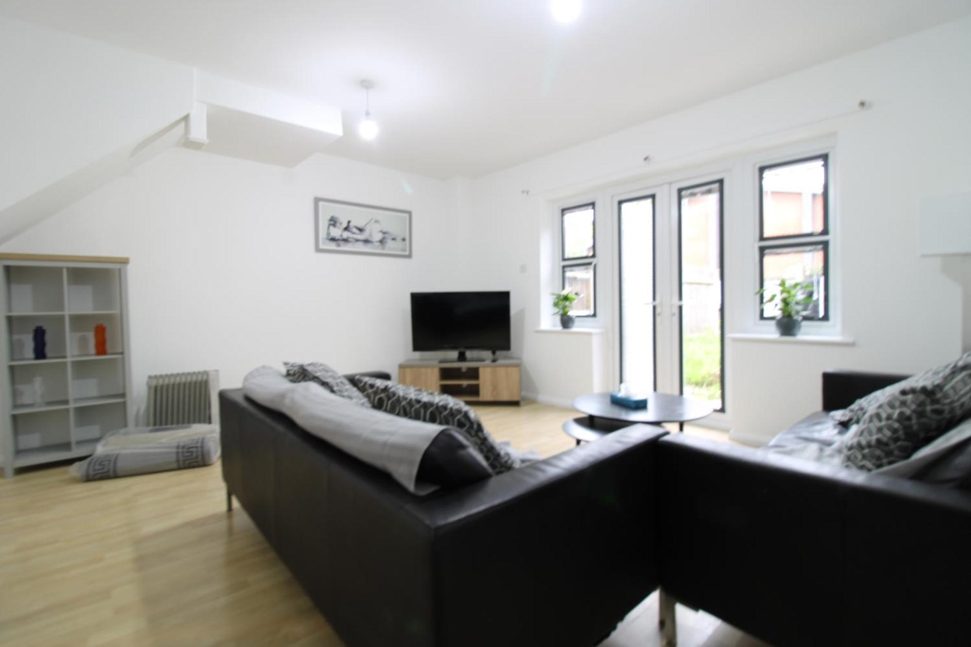Homestay Immaculate Near Nine Elms & Battersea