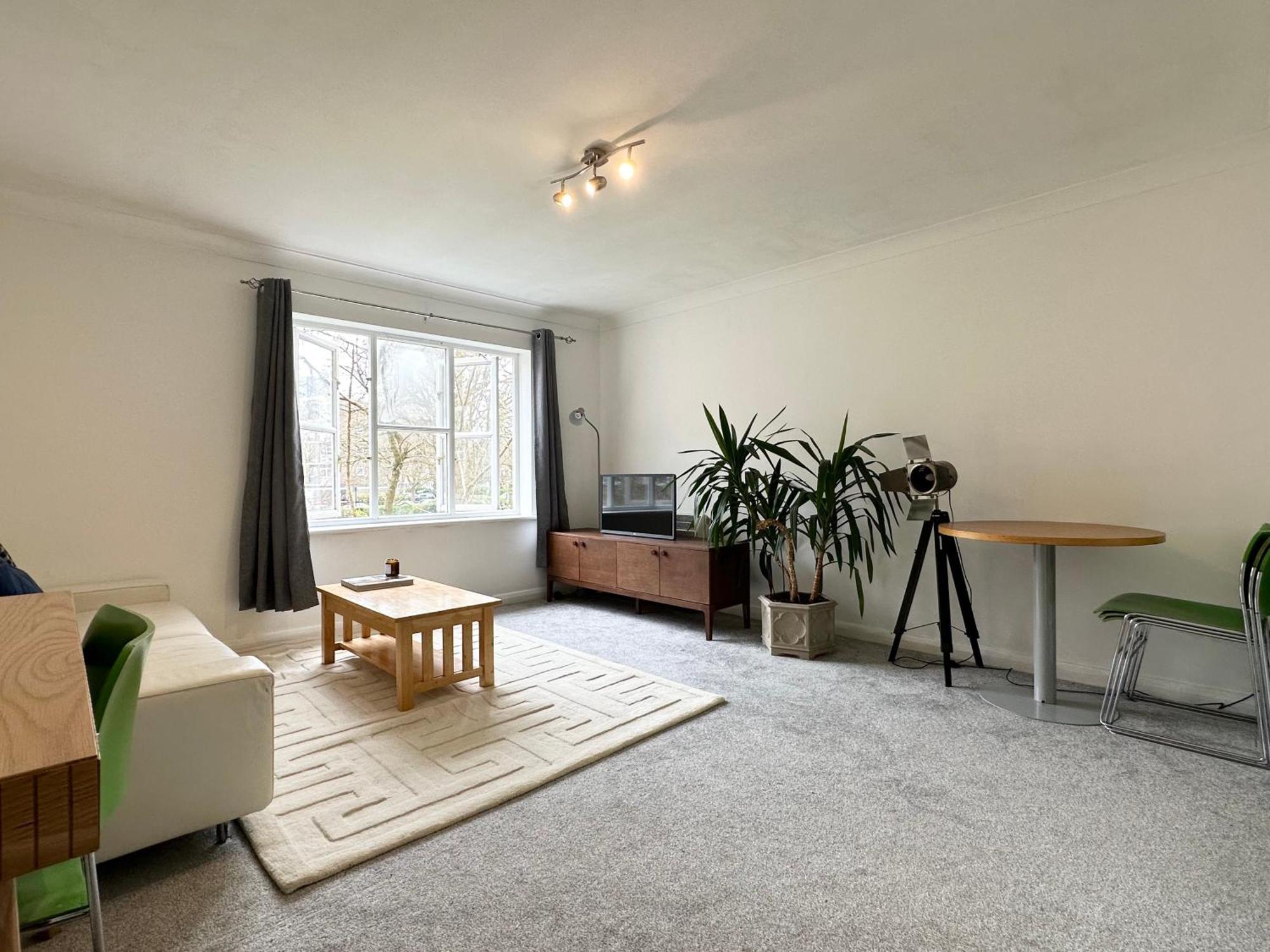 Spacious Quiet Stylish Entire Flat Apartment London