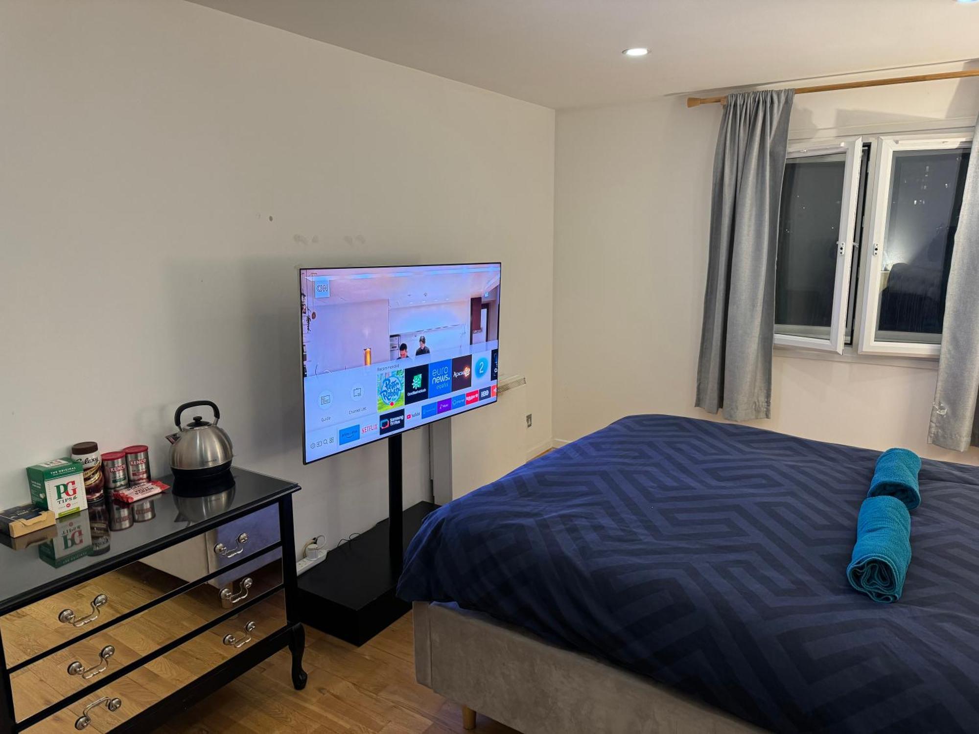 Habitación en casa particular Specious Double With King Size Bed *