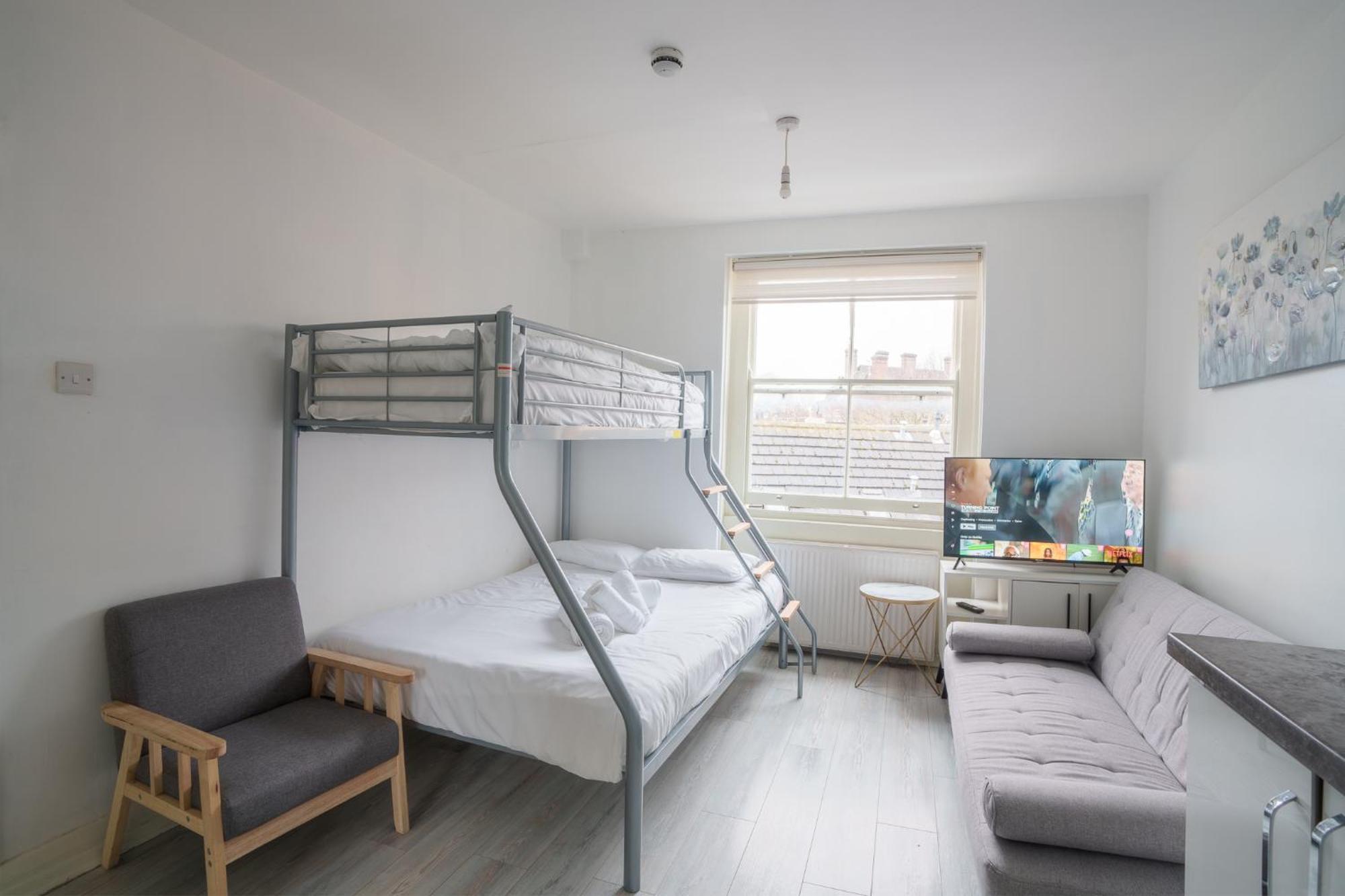 Central Apartment *