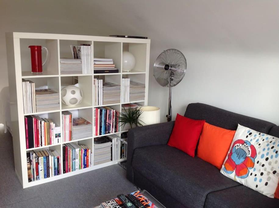 Apartamento Zone 1! 2 Bed Duplex Apartment! *