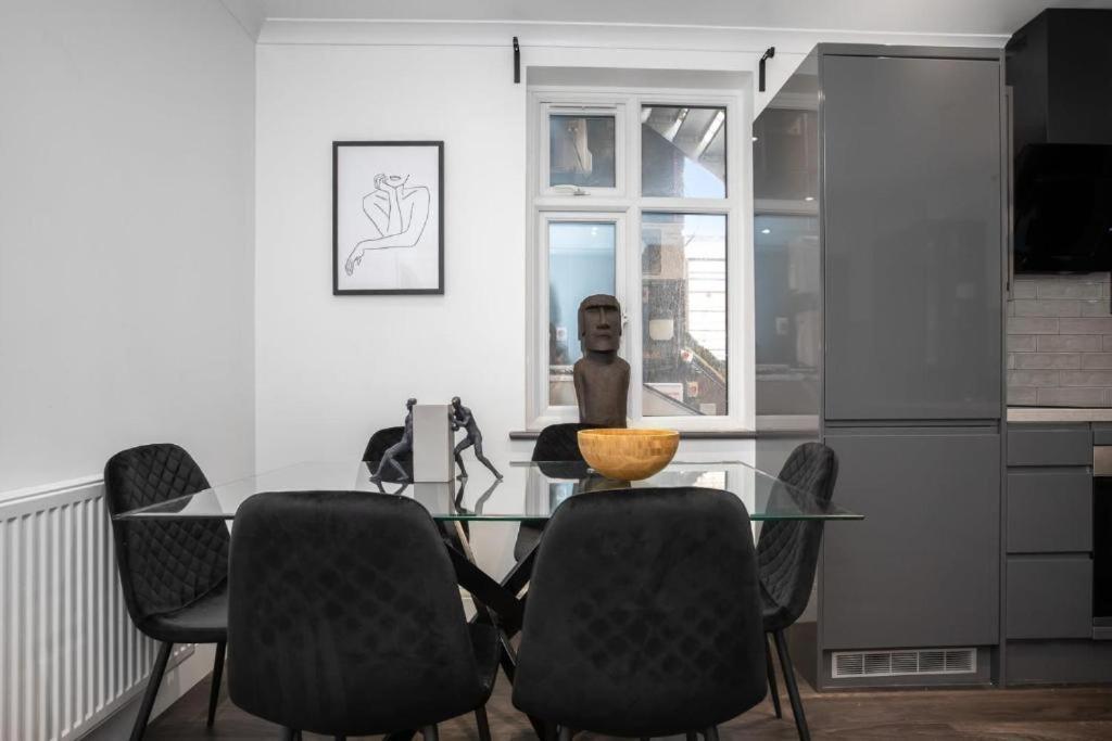 Modern 2 Bed In Prime Camden Sleeps 6 Appartement