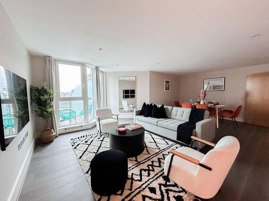 Leilighet Stunning Riverside London