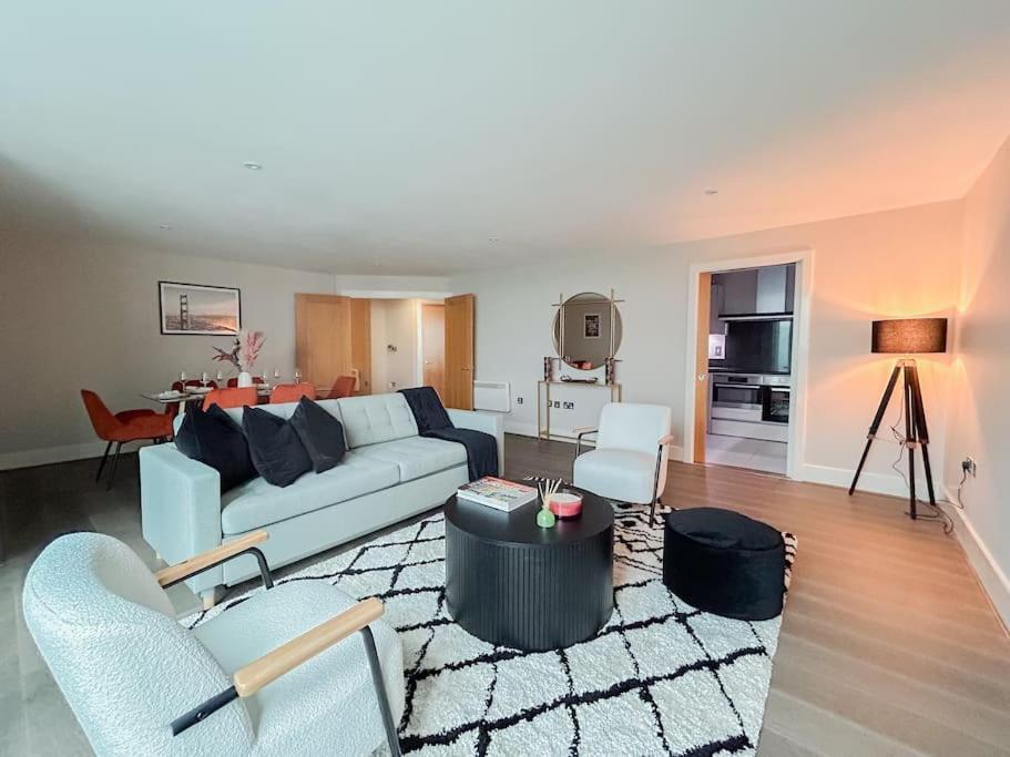 Leilighet Stunning Riverside London
