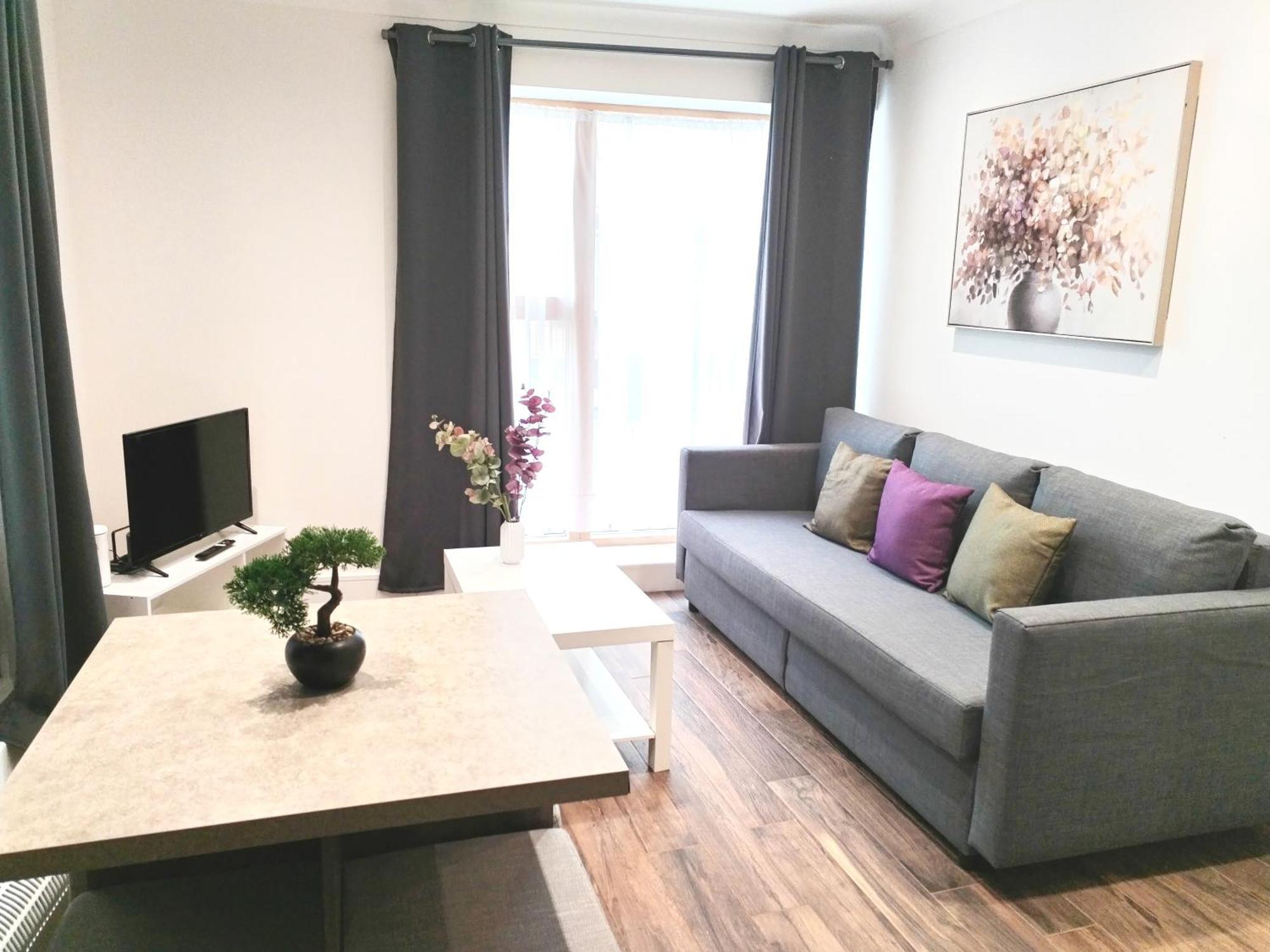 Luxury Near Centre, Near Train Station, E1 Appartement