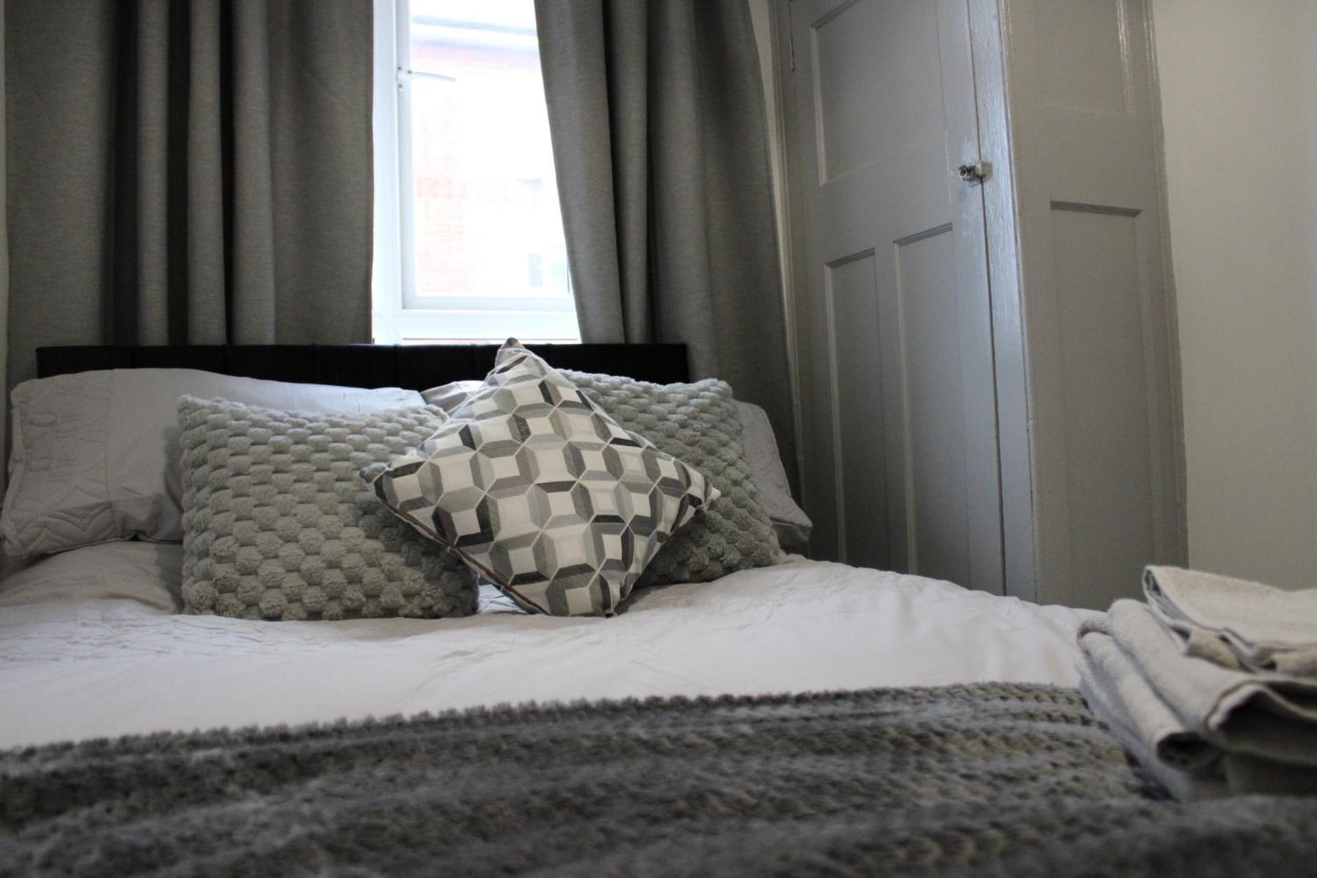 Clapham Common 3 Bed Apartamento *
