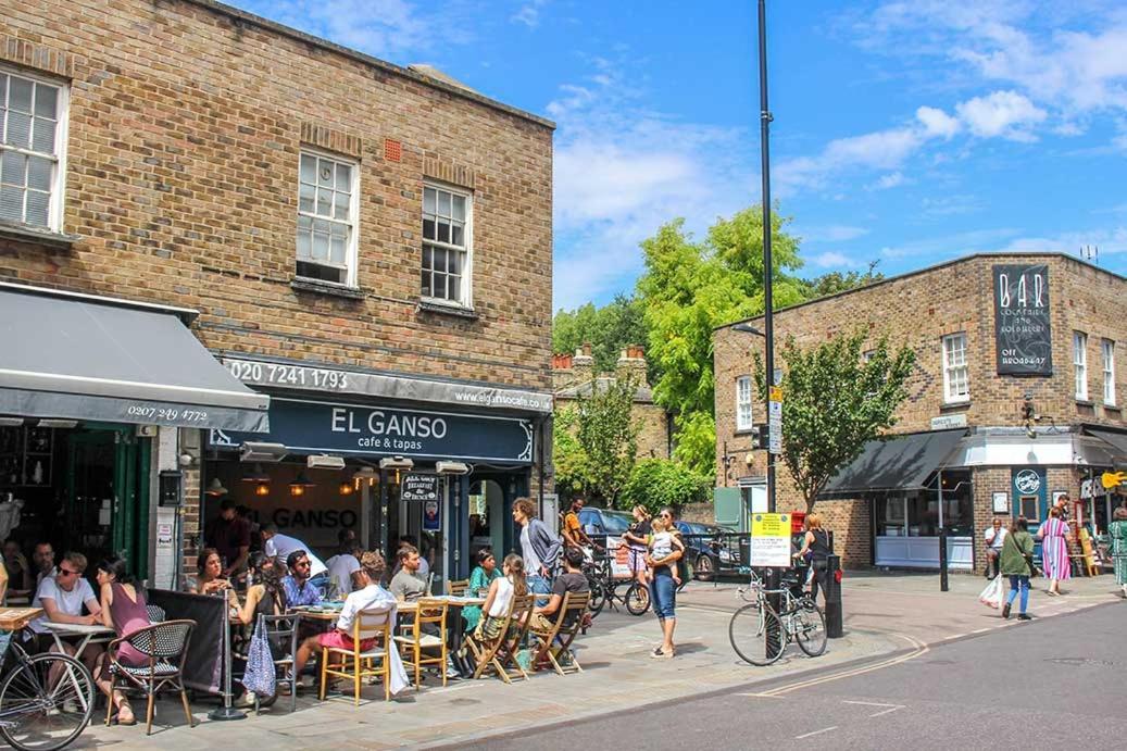 Entire 2 Bedroom House In Hackney Ferienhaus