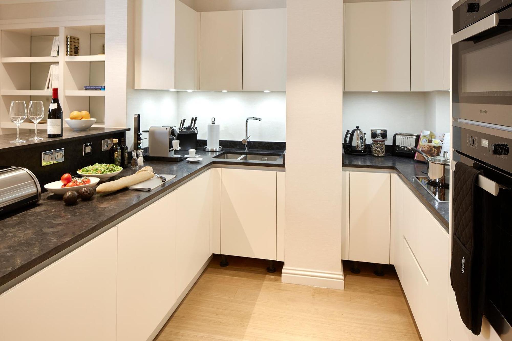 Cheval Hyde Park Gate Apartment