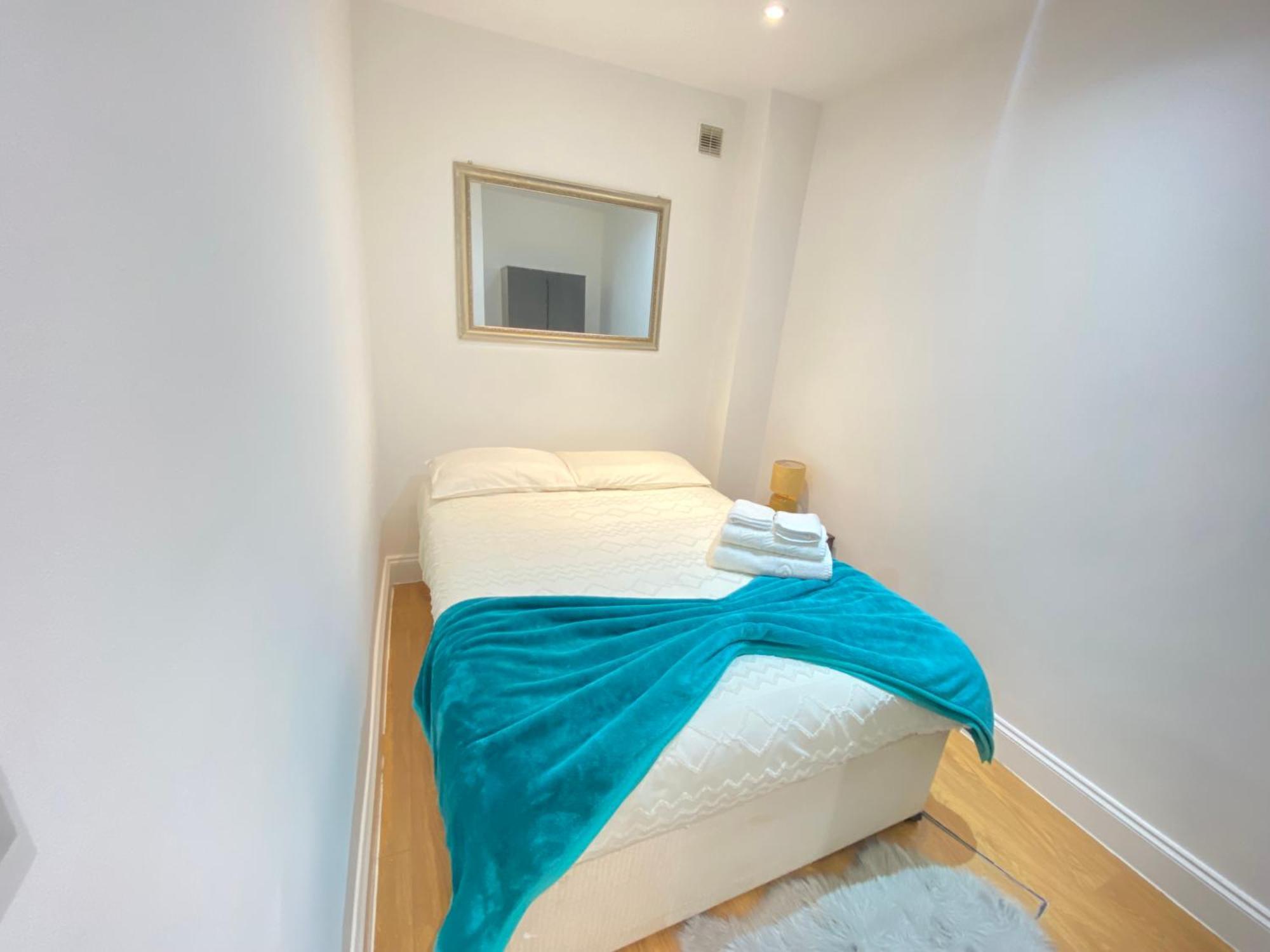 Lovely 2-bed Flat In Apartamento *