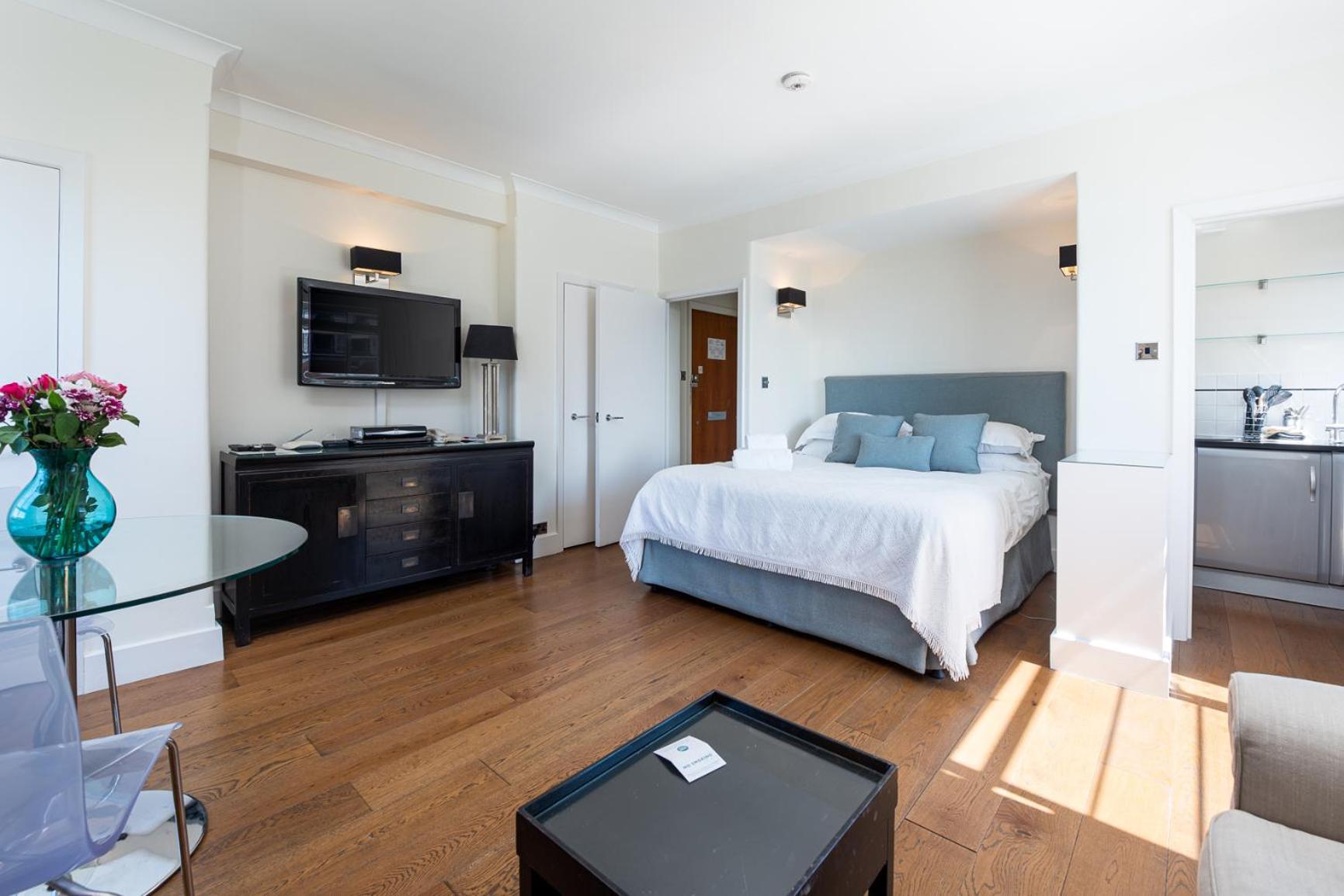 Nell Gwynn House Apartment *