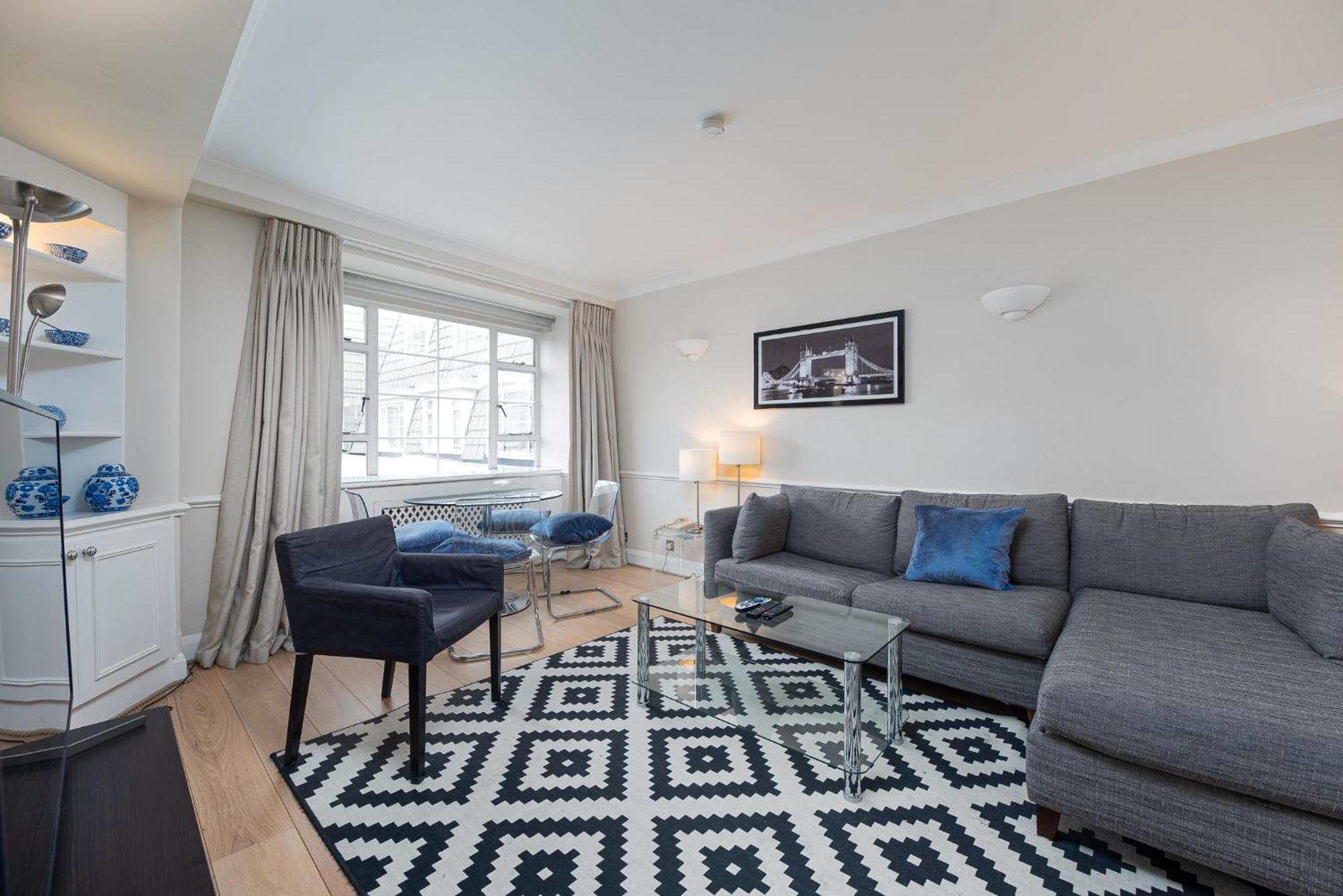 Apartment Nell Gwynn House London
