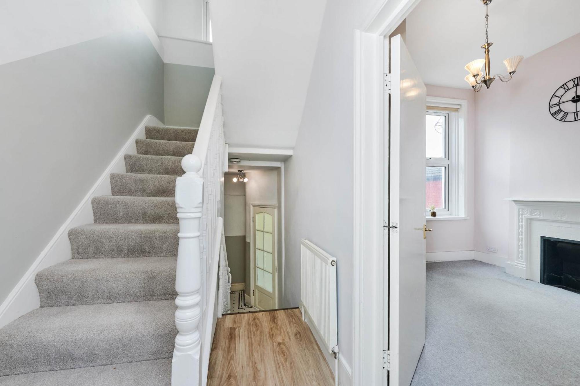 Stunning 3bd Flat Near Chelsea Football Club *