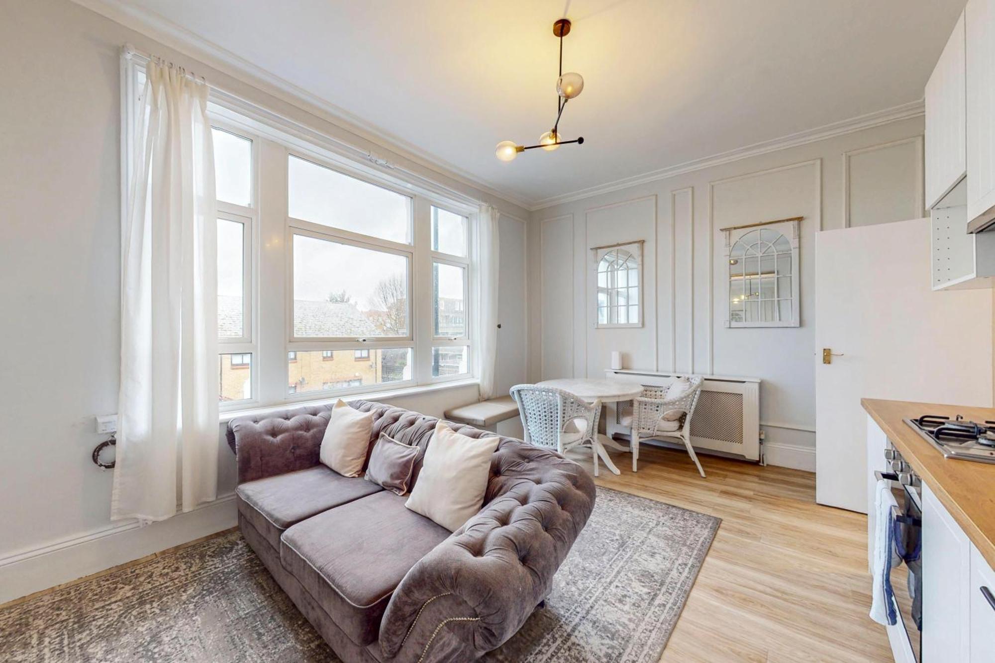 Stunning 3bd Flat Near Chelsea Football Club *