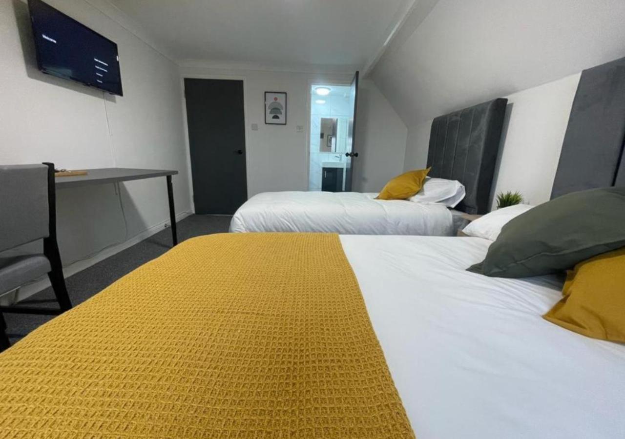 Hotell Woodford 3*