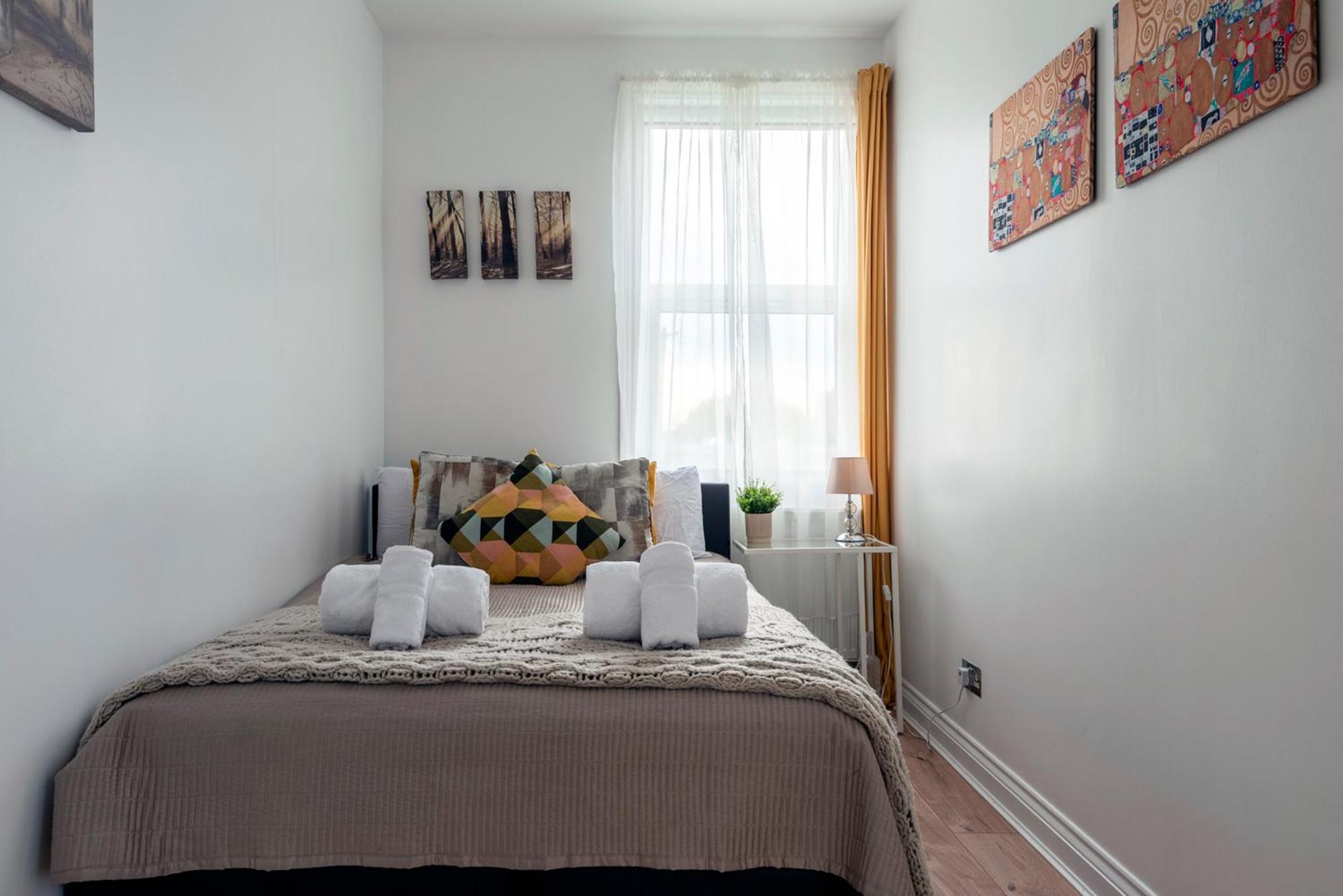 Woodside Gardens Luxury Near Alexandra Palace, Tottenham Stadium & Drumsheds Apartment London