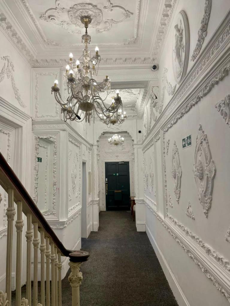 Modern Close To Hyde Park Apartment London