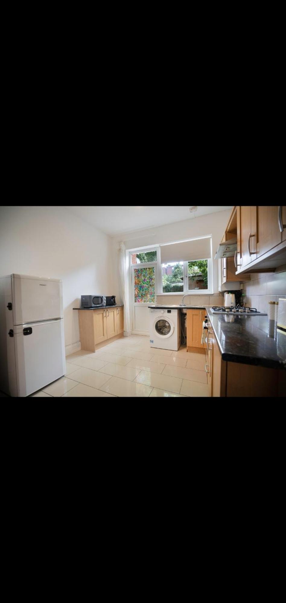 Neasdon's Guest Nest- 7 Mins Drive To Wembley Stadium Apartment