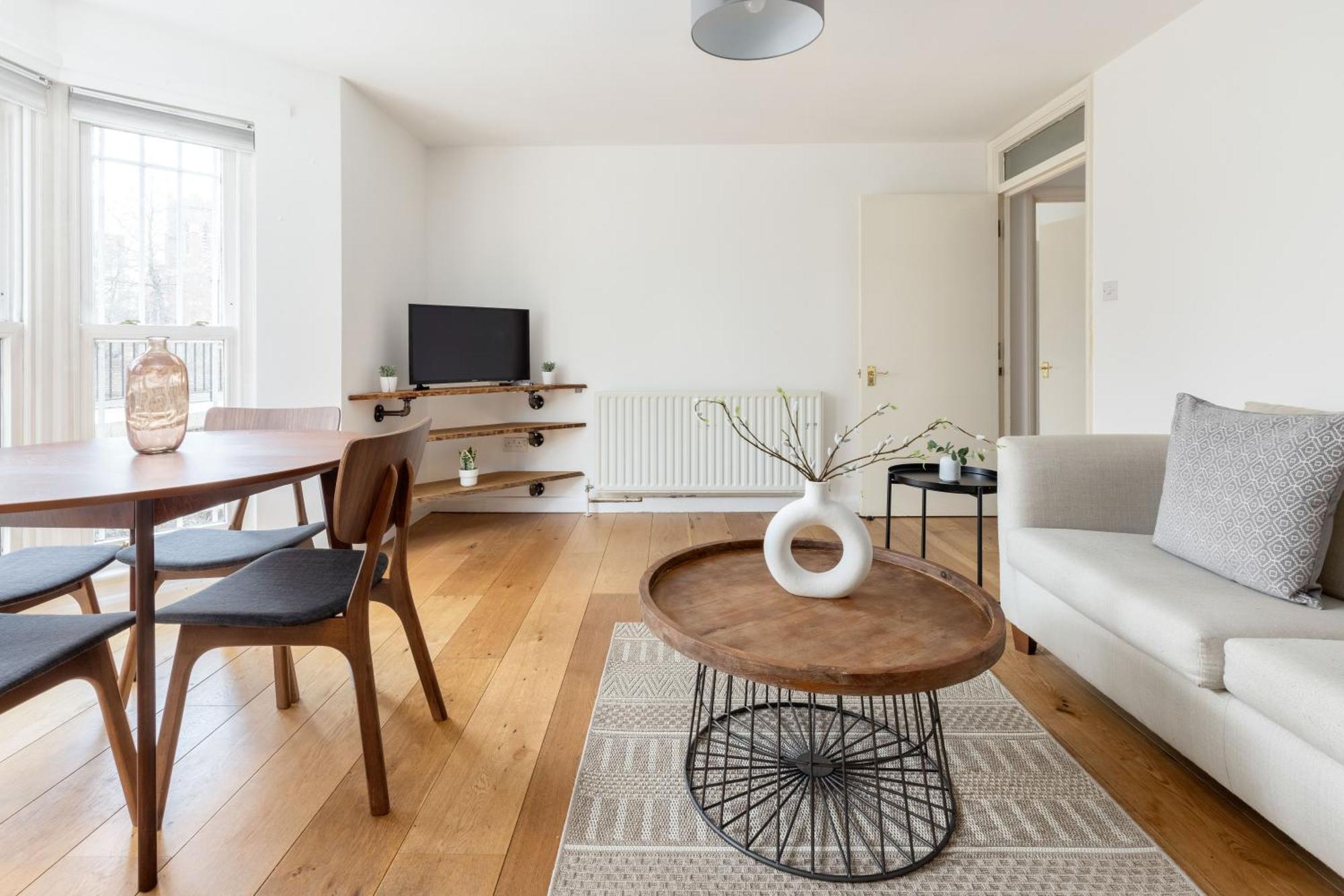 The Clapham Terraced House Apartment