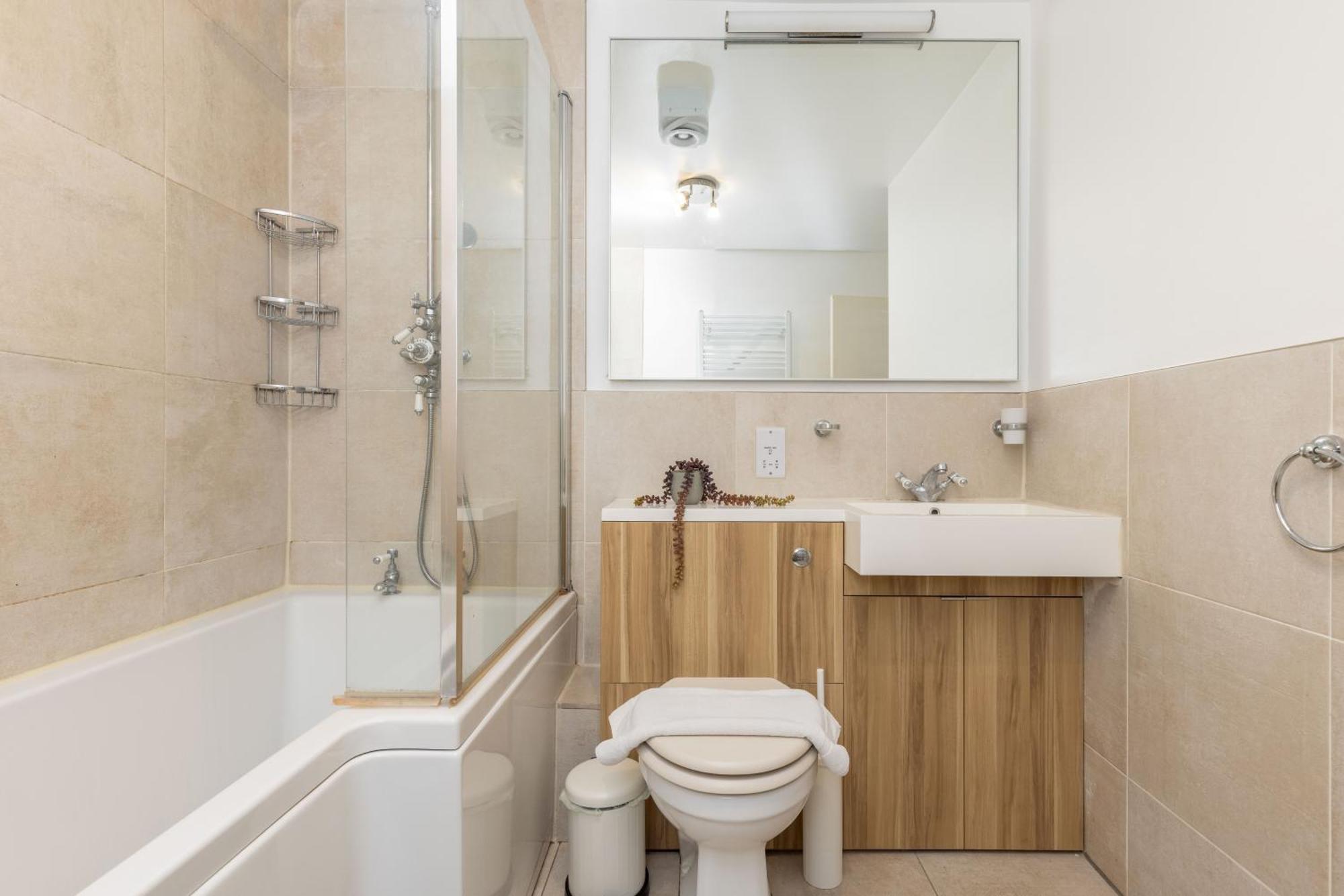The Clapham Terraced House Apartment London