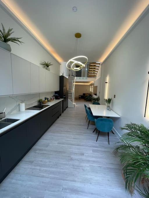 Pinnacle House Holiday home London