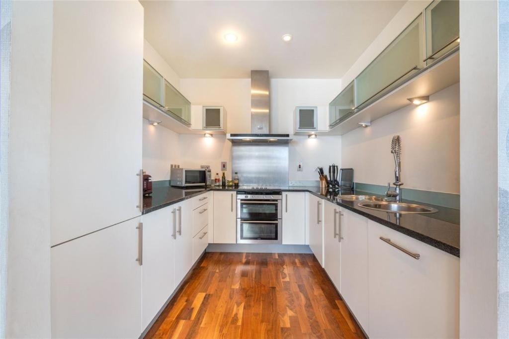 Apartment Penthouse Canary Wharf - Free Wifi *