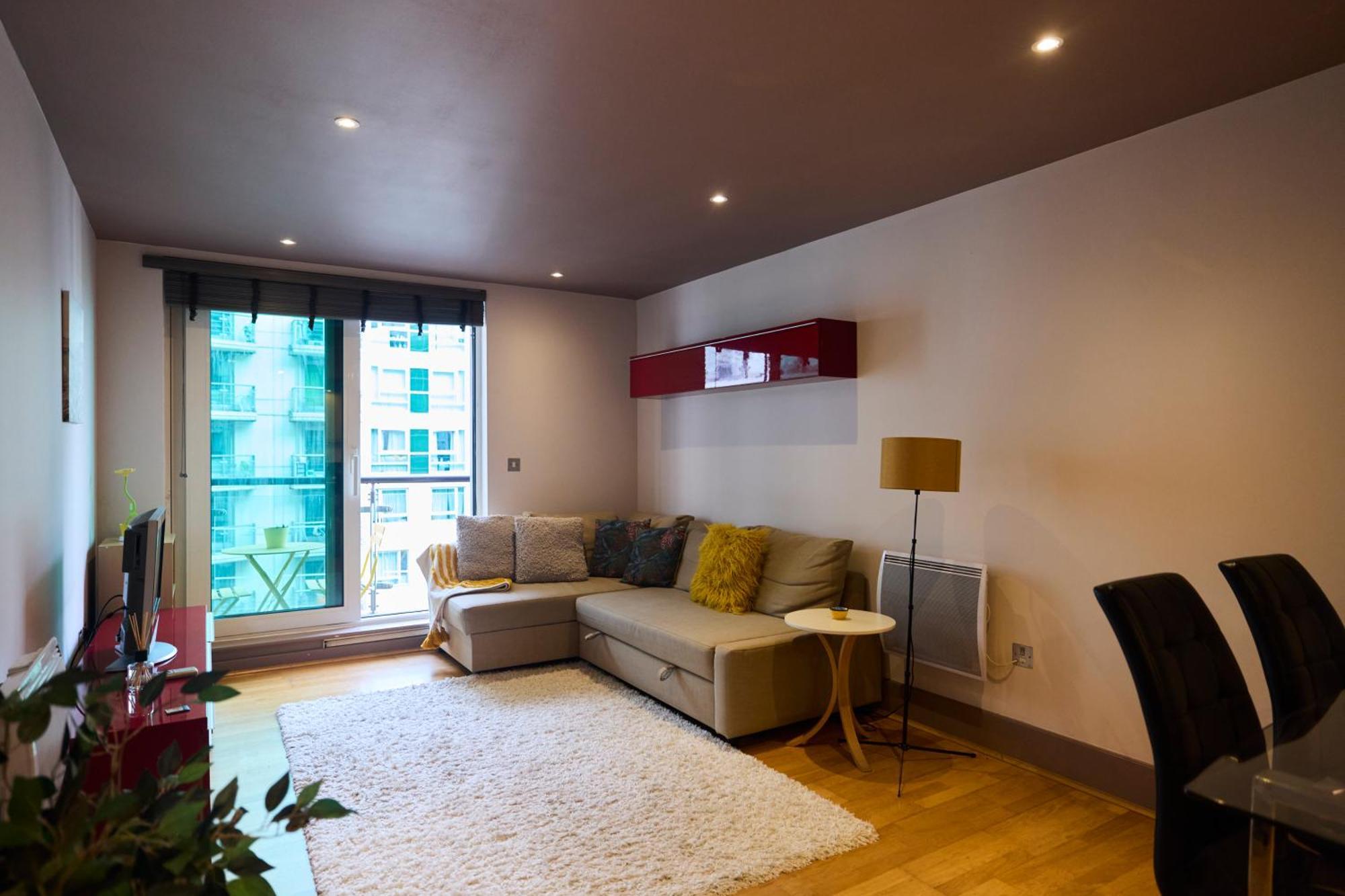 The Vauxhall Hideout - Comfy 2bdr Flat With Balcony Appartement Londen