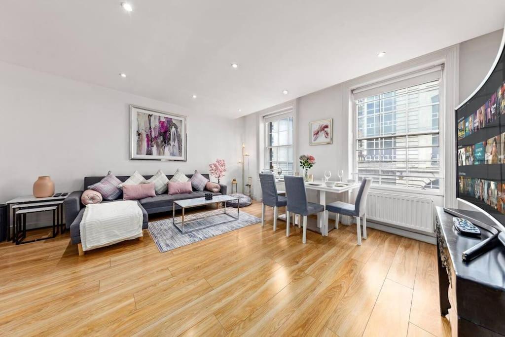 3 Bedroom In Haymarket Sleep 10 Hy2 Apartment *