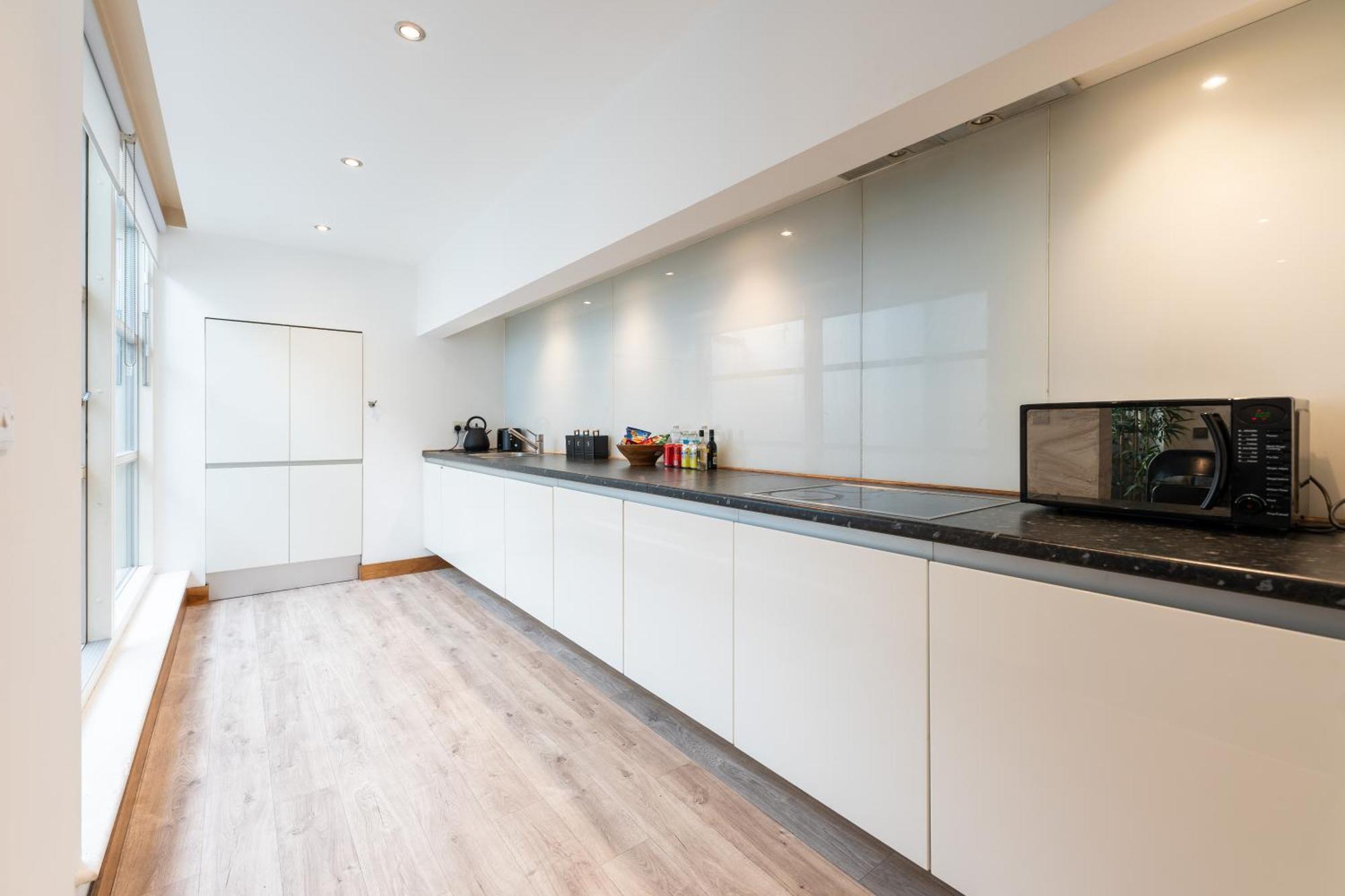 Appartement Luxury 2 Bedroom Flat In Bell Street Londen